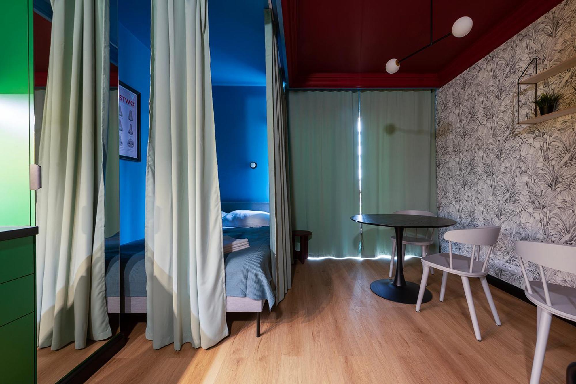 Colorful Apt Close To The Center Great Location Apartman Varsó Kültér fotó