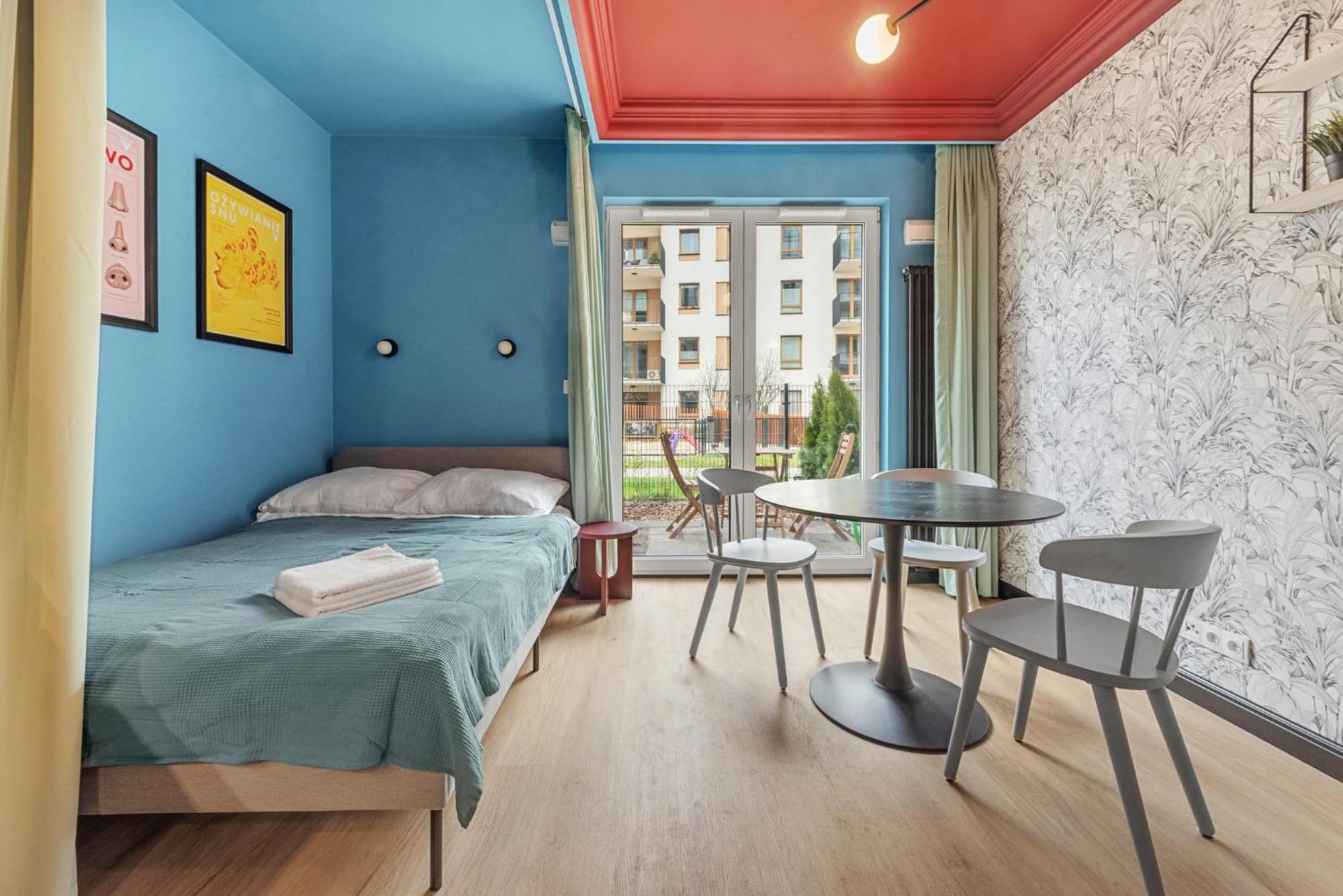 Colorful Apt Close To The Center Great Location Apartman Varsó Kültér fotó